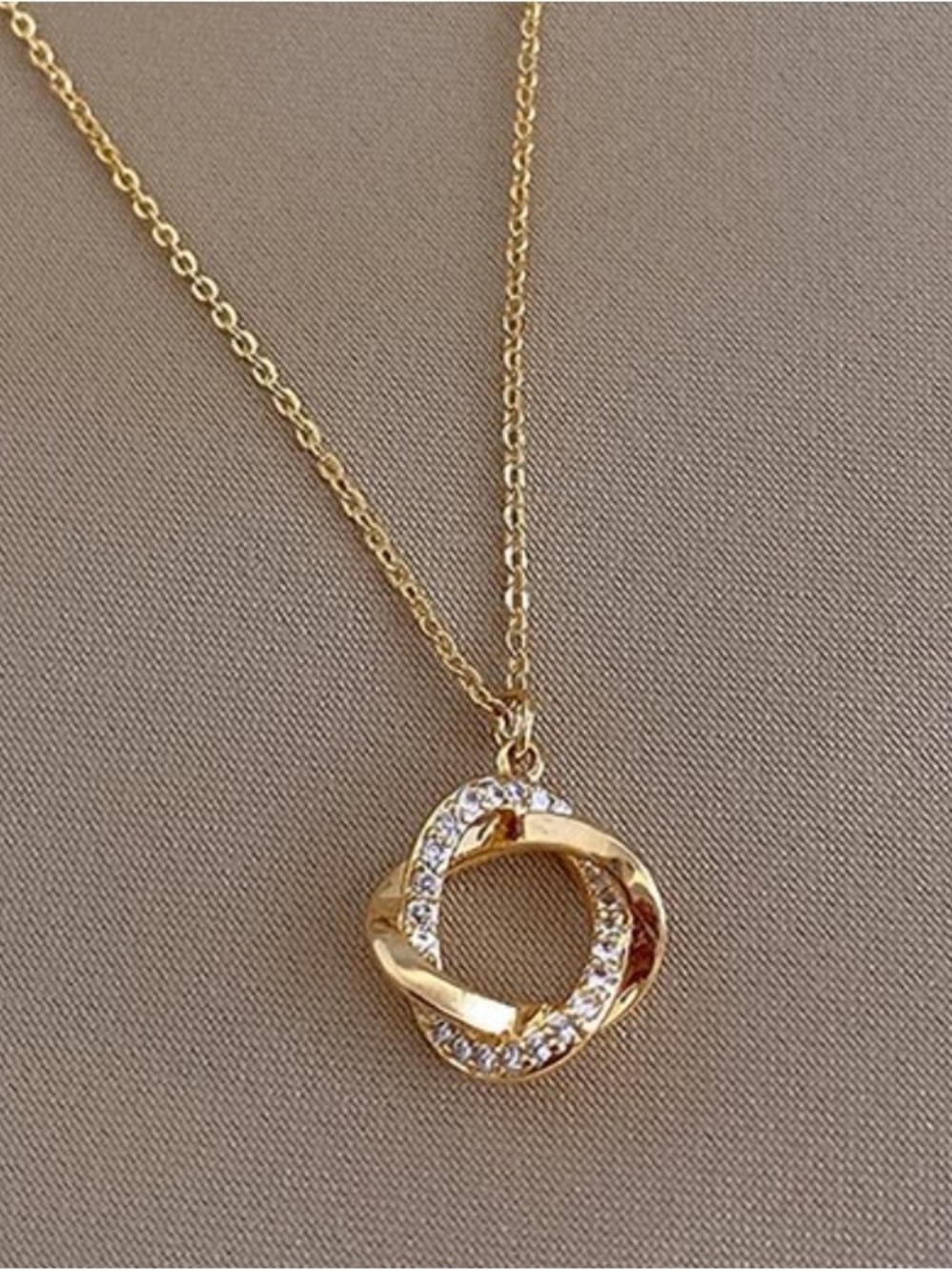 Elegant Gold Chain Circle Design Rhinestone Crystal Decor Ring Charm Necklace